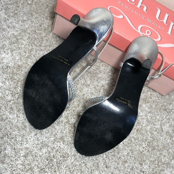 Touch Ups Silver Lyric 2 1/2" Heels Special Occasion - Picture 6 of 12